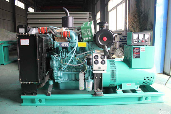 东城街道如何判断机油是否需要更换？